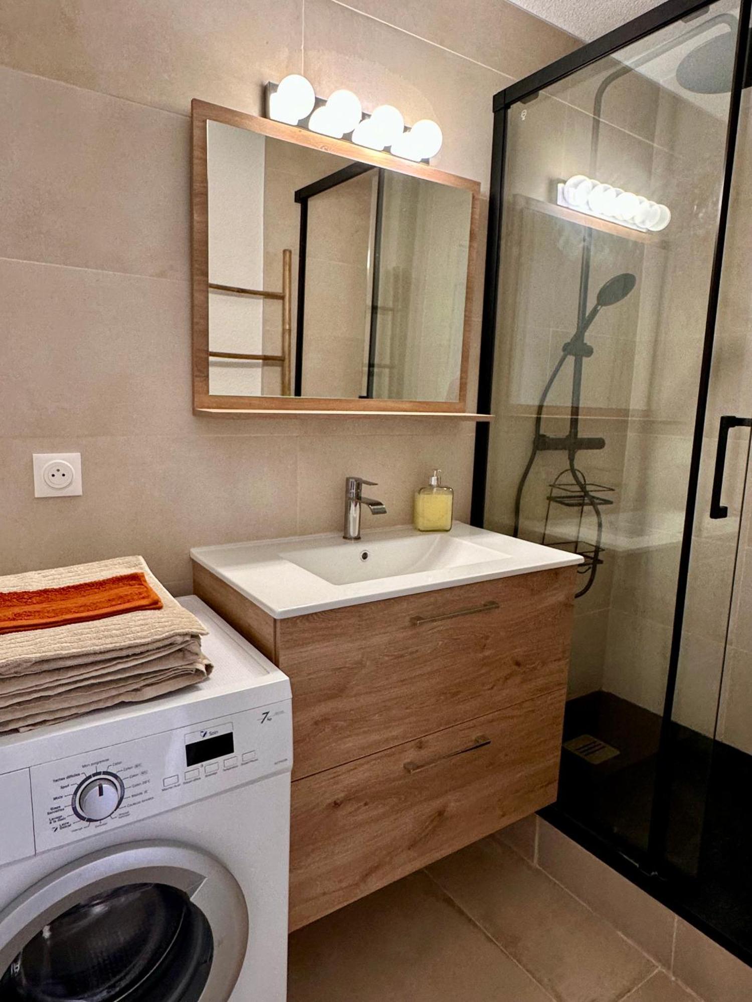 Sète Evasion Setoise - Appartement Avec Balcon Vue Marina, Climatise, Parking - Situe A 200M De La Plage מראה חיצוני תמונה